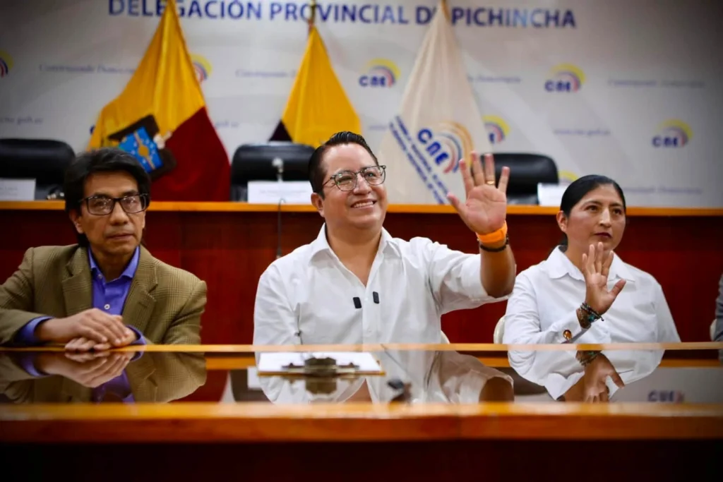 Santiago Morocho anuncia una nueva etapa de su proyecto político